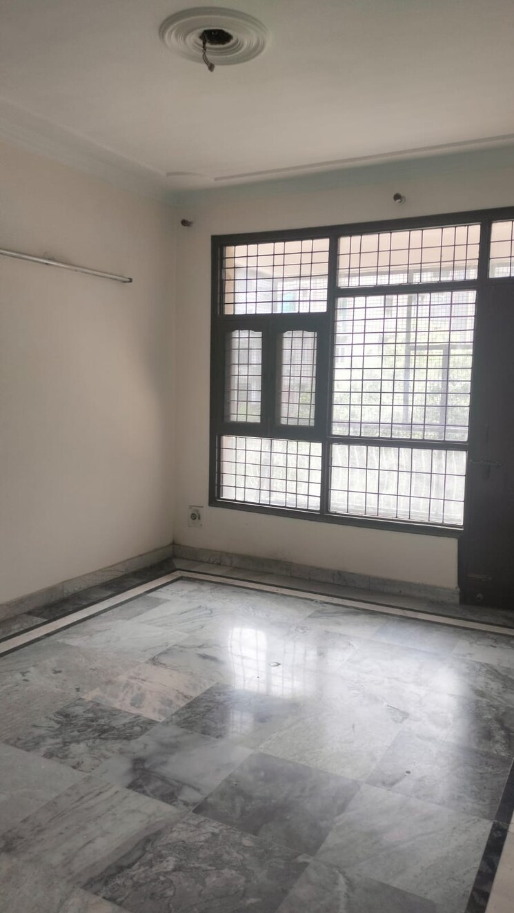 Room, the-mahesh-cghs 3 Bedroom 1700 Sq.Ft. Apartment In Sector 21c Faridabad 8833134