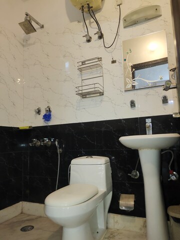 Master Bedroom in 2 BHK Builder Floor at East Of Kailash – for Rent