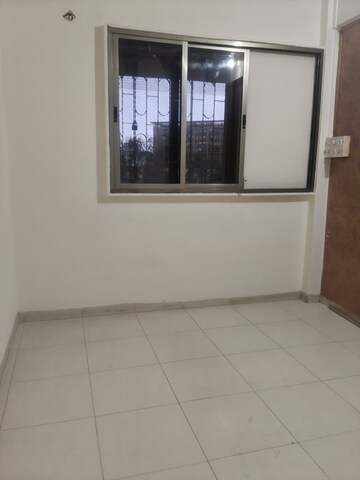 Room in 1 BHK Apartment at Sagar Avenue, Santacruz East – for Rent