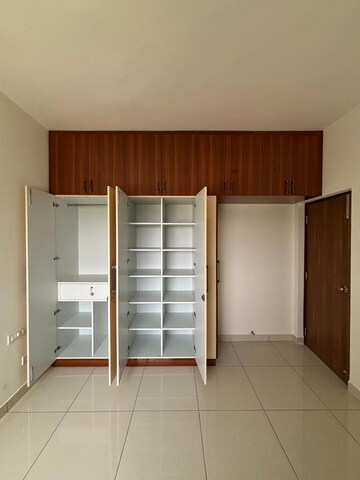 Furnished Amenities in 3 BHK Apartment at Prestige Finsbury Park Regent, Bagaluru – for Rent