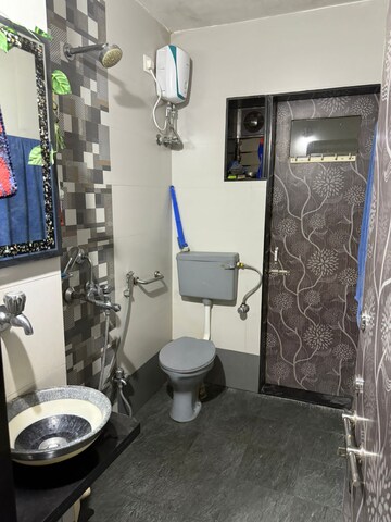 Master Bedroom in 2 BHK Apartment at Kabra Hyde Park, Manpada – for Rent