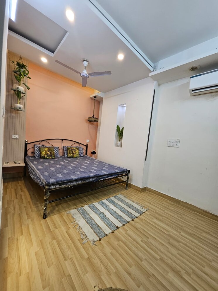 Bedroom, lajpat nagar ii 2 Bedroom 1000 Sq.Ft. Apartment In Lajpat Nagar ii Delhi 8833207