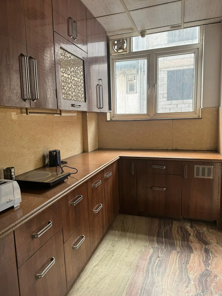 Kitchen, lajpat nagar ii 2 Bedroom 1000 Sq.Ft. Apartment In Lajpat Nagar ii Delhi 8833207