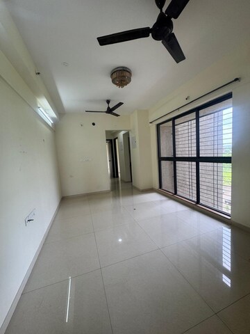 Room in 2 BHK Apartment at Lodha Palava Marvella B to G, Dombivli East – for Rent