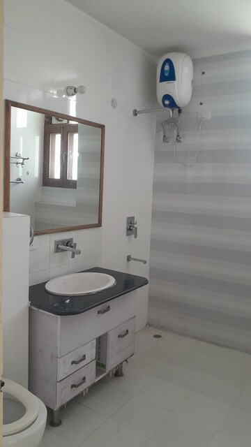 Bathroom in 3 BHK Builder Floor at SS Southend Floors, South City 2 – for Rent