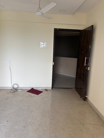 Room in 1 BHK Apartment at Sarvodaya Onyx, Kalyan West – for Sale