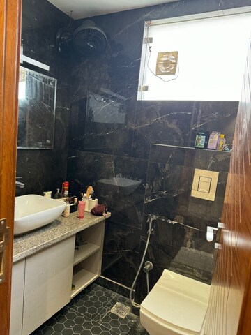 Furnished Amenities in 2 BHK Builder Floor at Malviya Nagar – for Sale