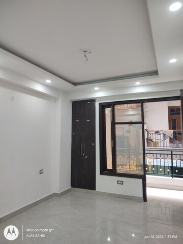 Balcony in 3 BHK Builder Floor at Mehrauli – for Sale