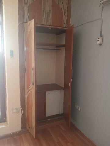 Furnished Amenities in 2.5 BHK Apartment at SRS Royal Hills, Sector 87 – for Rent