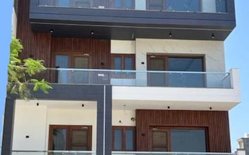 3 BHK Builder Floor For Sale in Sector 21
