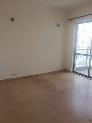 Room in 3.5 BHK Villa at Nirvana Country Birch Court, Sector 50 – for Rent