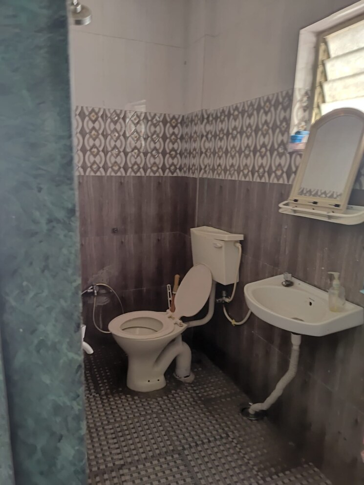 Bathroom, warje 1 Bedroom 700 Sq.Ft. Independent House In Warje Pune 8833496