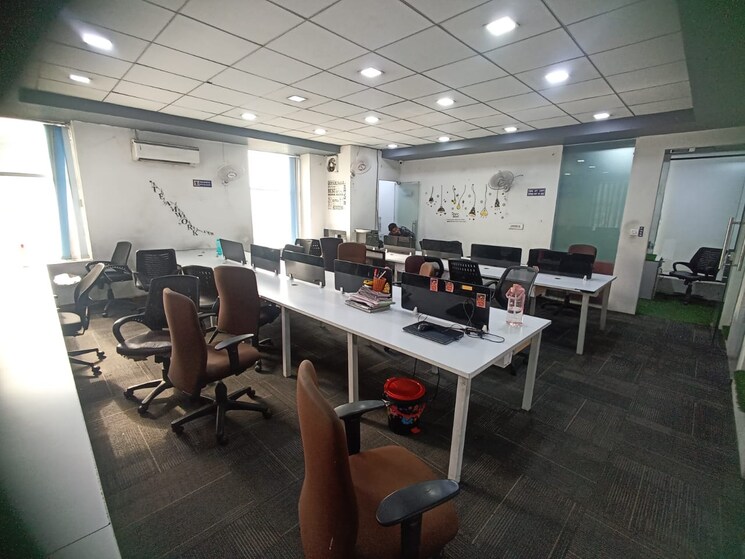 Team Area, sector 2 Commercial Office Space 1500 Sq.Ft. In Sector 2 Noida 8833511
