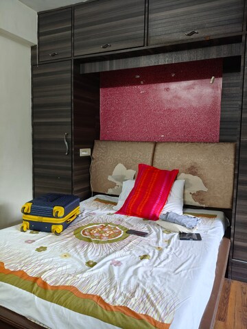 Master Bedroom in 2 BHK Apartment at Powai – for Rent