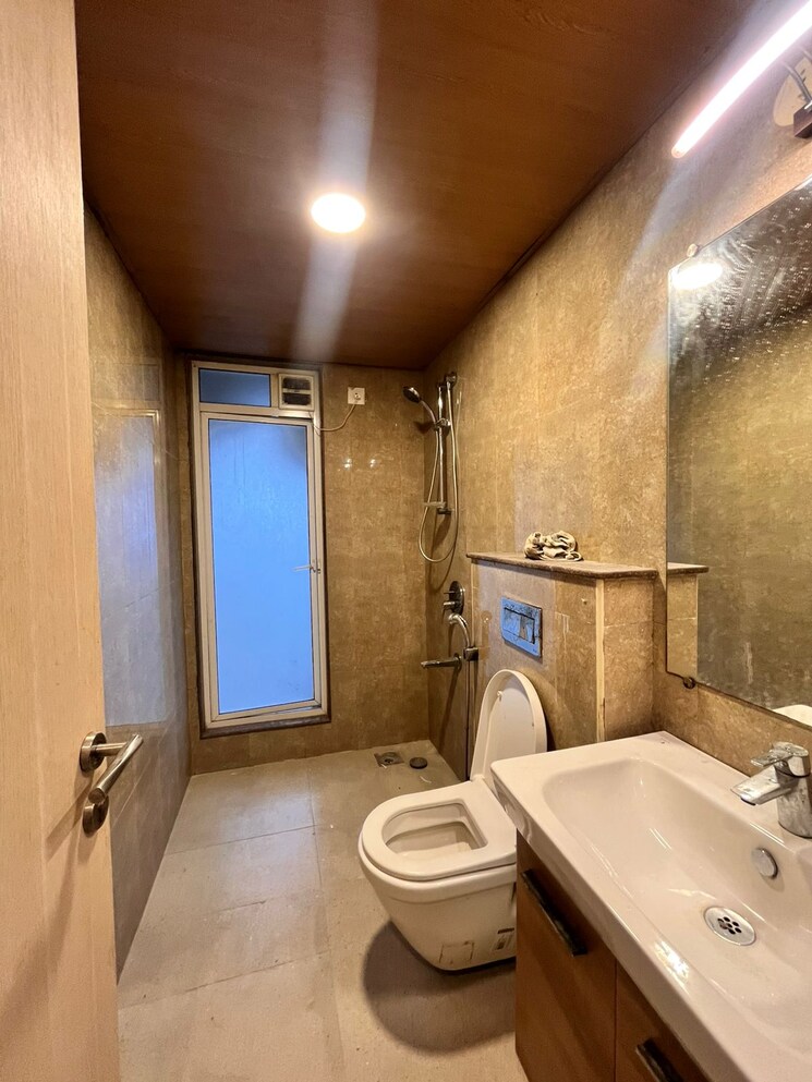 Bathroom, andheri west 2 Bedroom 900 Sq.Ft. Apartment In Andheri West Mumbai 8833520