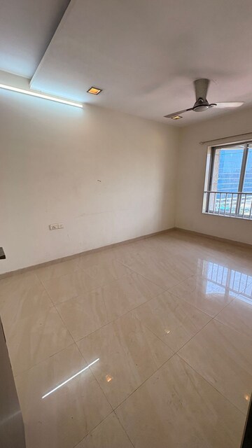 Bedroom in 2 BHK Apartment at Andheri West – for Rent