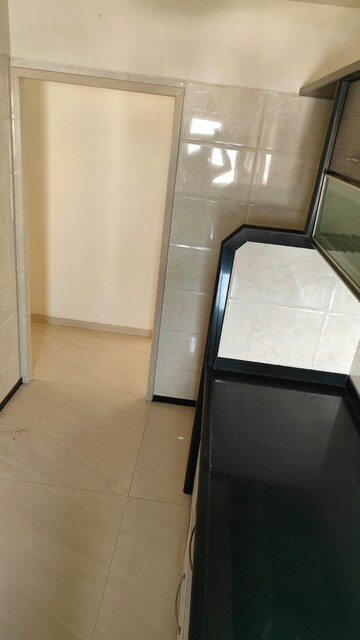 Furnished Amenities in 2 BHK Apartment at Andheri West – for Rent