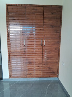 Room in 2 BHK Apartment at Siddhi Highland Haven, Balkum Pada – for Sale