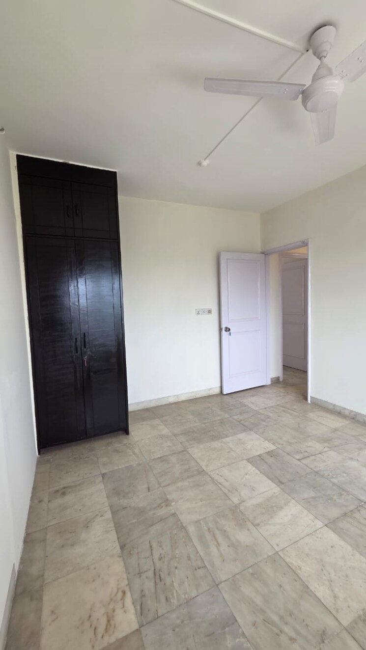 Bedroom, andheri west 2 Bedroom 1000 Sq.Ft. Apartment In Andheri West Mumbai 8833534