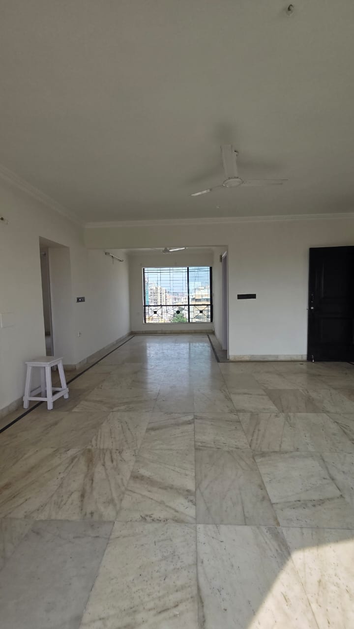 2 BHK Apartment For Rent in Lokhandwala Back Road, an