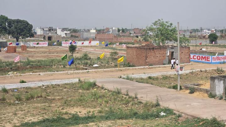 Plot For Sale in Sector 48