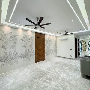 Room in 4 BHK Builder Floor at Ansal API Esencia, Sector 67 – for Sale