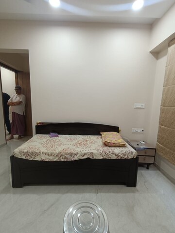 Bedroom in 2 BHK Apartment at Rite Skyluxe, Chembur – for Rent
