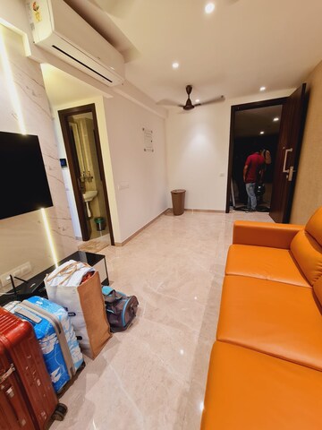 Parking in 1 BHK Apartment at Hiranandani Regent Hill, Powai – for Rent