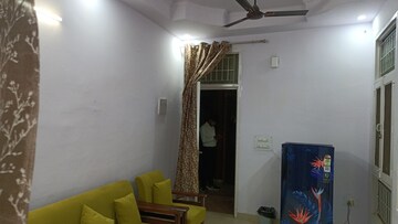 Living Room in 1 BHK Builder Floor at Vaishali Sector 2 – for Rent