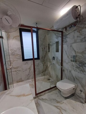 Bathroom in 3 BHK Builder Floor at Dlf Phase ii – for Rent