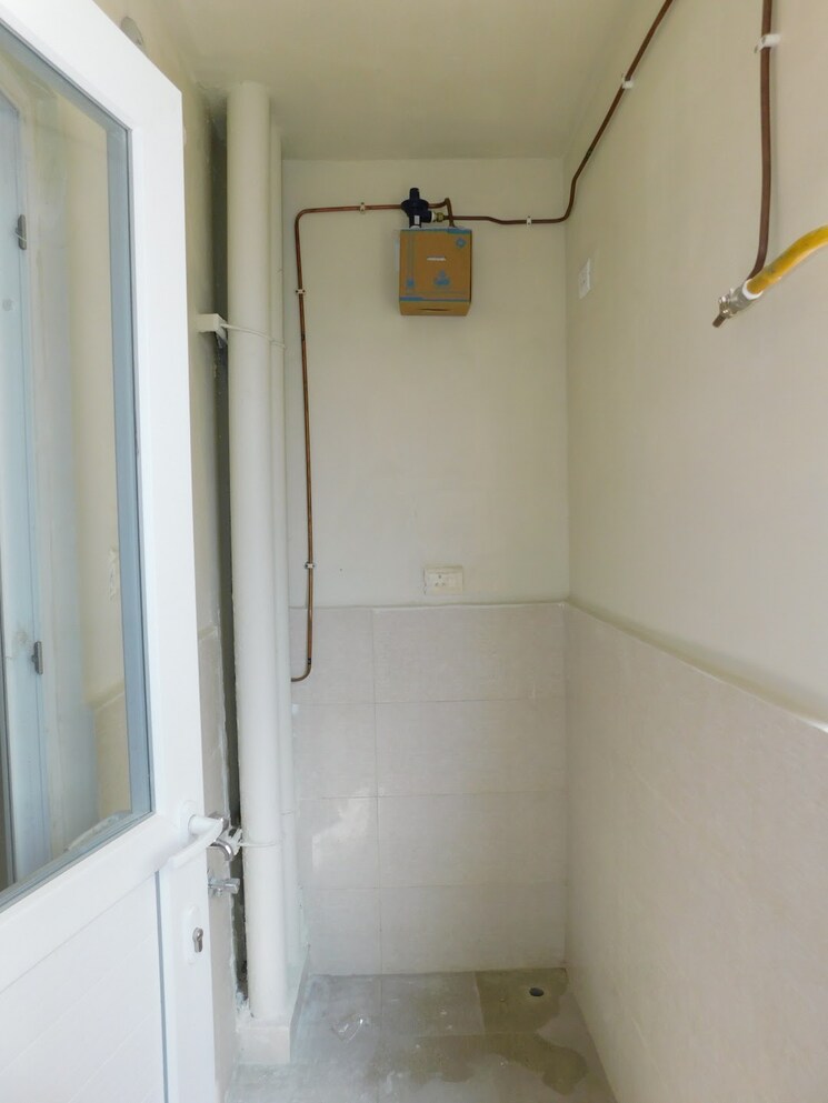 Bathroom, candeur-40 3 Bedroom 1413 Sq.Ft. Apartment In Miyapur Hyderabad 8833586