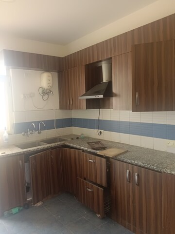 Kitchen in 3.5 BHK Villa at Sector 50 – for Rent