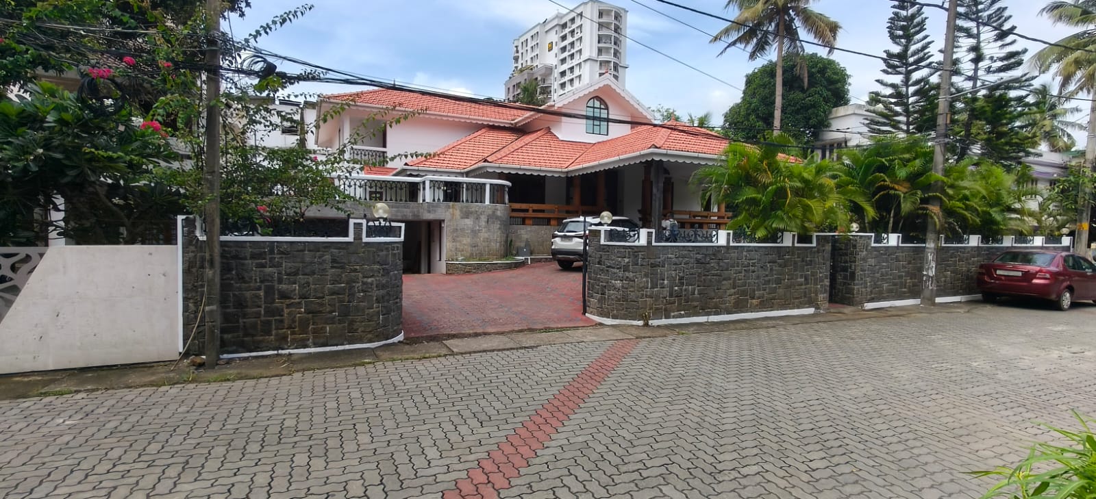 Office Space For Rent in Panampally Nagar