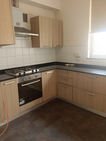 Kitchen in 3.5 BHK Apartment at Unitech Escape, Sector 50 – for Rent