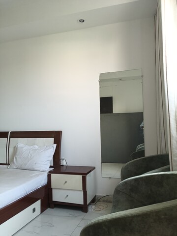 Bathroom in 1 BHK Builder Floor at DLF Queens Court, Greater Kailash ii – for Rent