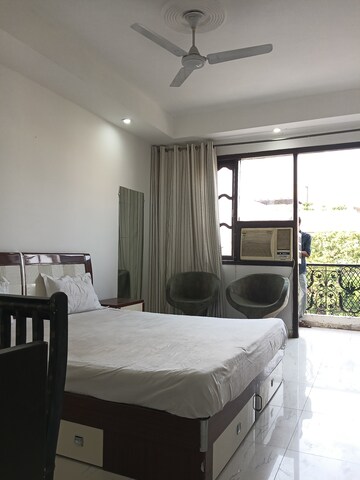 Bedroom in 1 BHK Builder Floor at DLF Queens Court, Greater Kailash ii – for Rent