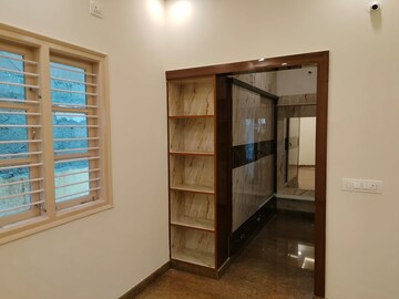 Room in 5 BHK Independent House at Vidyaranyapura – for Sale