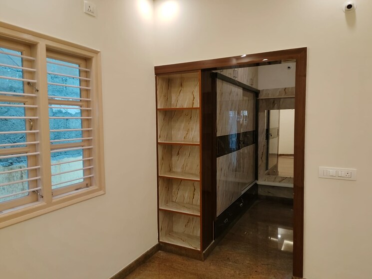 Room, vidyaranyapura 5 Bedroom 3500 Sq.Ft. Independent House In Vidyaranyapura Bangalore 8833613