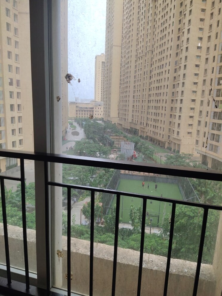 Balcony, rustomjee-urbania-azziano 2 Bedroom 853 Sq.Ft. Apartment In Thane West Thane 8833637
