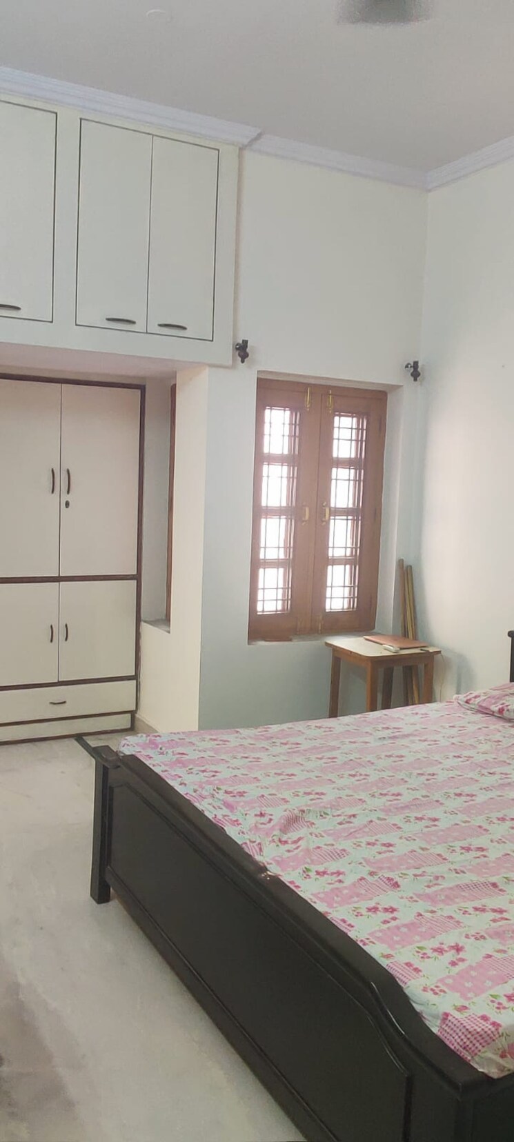 Room, gomti nagar 1 Bedroom 800 Sq.Ft. Independent House In Gomti Nagar Lucknow 8833639