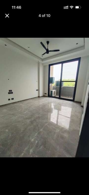 Room in 3 BHK Builder Floor at Greater Kailash Part 3 – for Rent