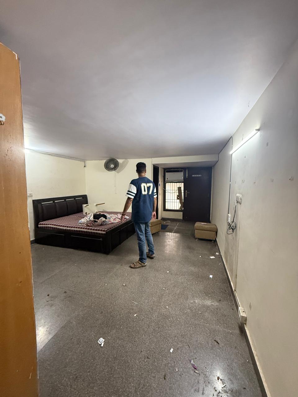 2 BHK Builder Floor For Rent in Kalkaji 