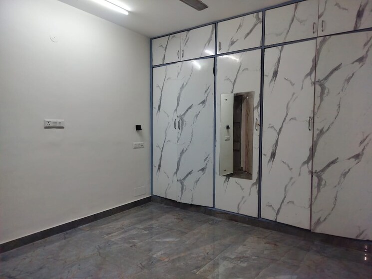 Room, sarita-vihar-pocket-c-rwa 3 Bedroom 1400 Sq.Ft. Apartment In Sarita Vihar Delhi 8833694