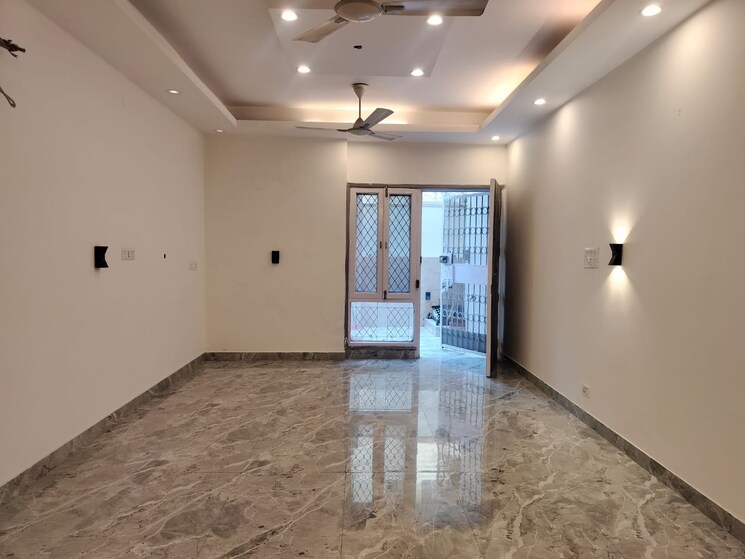 Room, sarita-vihar-pocket-c-rwa 3 Bedroom 1400 Sq.Ft. Apartment In Sarita Vihar Delhi 8833694