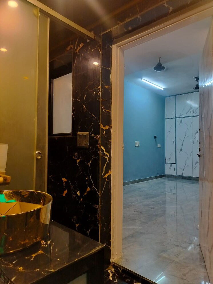 Room, sarita-vihar-pocket-c-rwa 3 Bedroom 1400 Sq.Ft. Apartment In Sarita Vihar Delhi 8833694