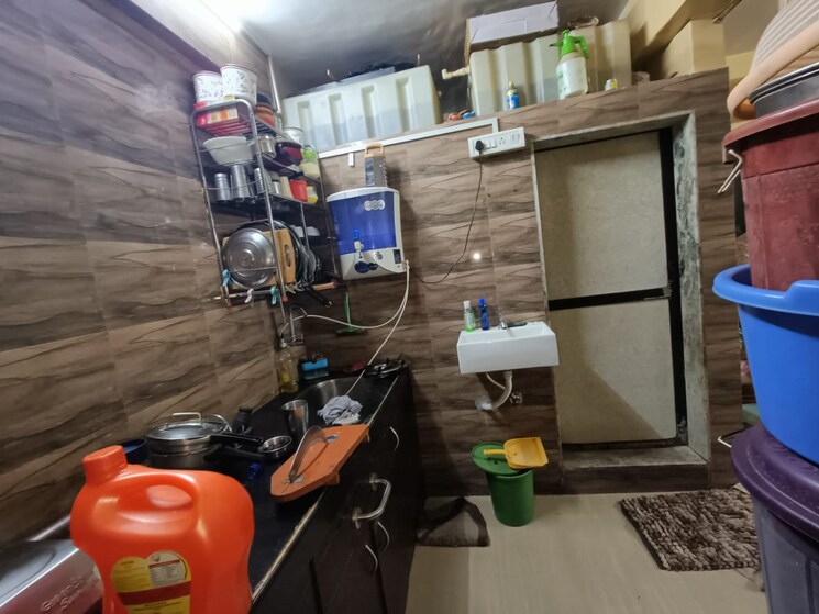 Master Bedroom, silver-castle-andheri-east 1 RK 300 Sq.Ft. Apartment In Andheri East Mumbai 8833729