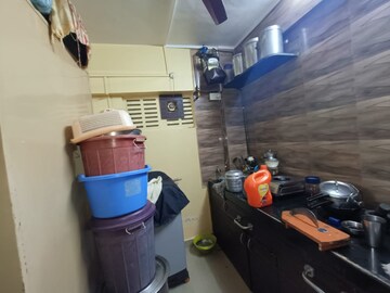 Master Bedroom in 1 RK Apartment at Silver Castle Andheri East, Andheri East – for Rent