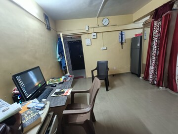 Master Bedroom in 1 RK Apartment at Silver Castle Andheri East, Andheri East – for Rent