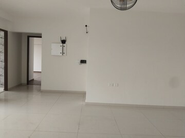Room in 3 BHK Apartment at Shapoorji Pallonji Joyville Gurgaon, Sector 102 – for Rent