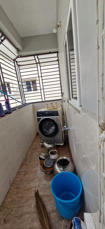 Parking in 2 BHK Builder Floor at Kondapur – for Rent